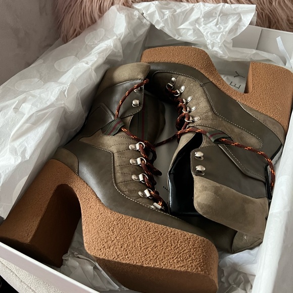 Stella McCartney Boots❤️ Only worn once! - Picture 1 of 4